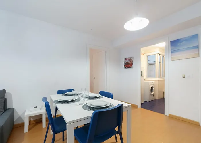 Apartman Luminoso Y Centrico By *